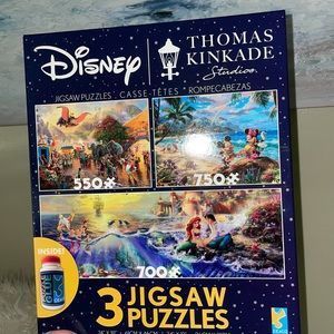 2000 piece Thomas kinkade Disney puzzle